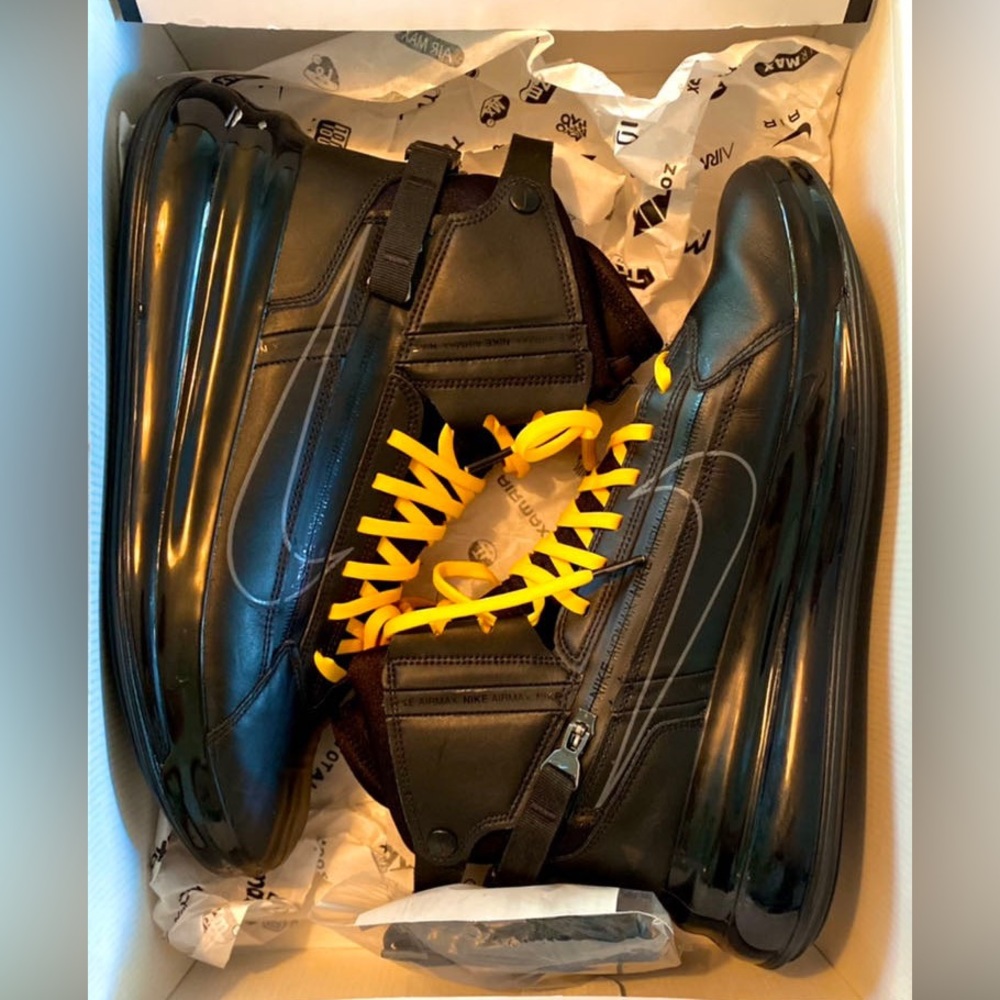 Nike Air Max 720 “Saturn”